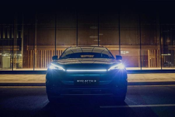Lampu BYD Atto 3